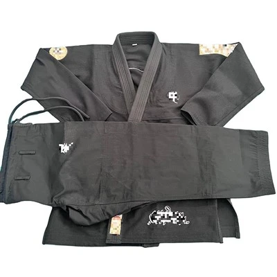 Karate-univormujen muovausprosessin analyysi